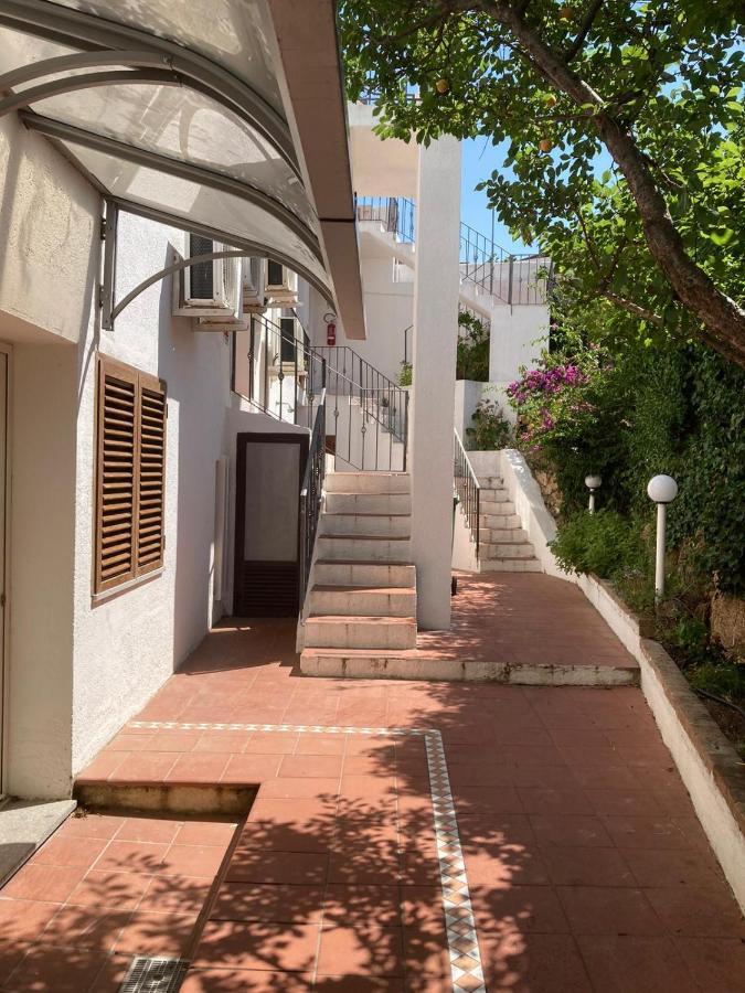 Aparthotel Le Gemme Di Mirto Palau Exterior foto